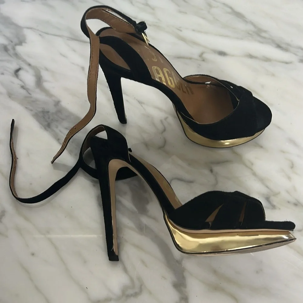Sexy Kelsi Dagger black and gold platform heels 7‎